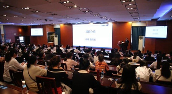 夸贊連連！“消化內(nèi)鏡直通車”開往云南四站