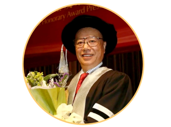 積大制藥劉董事長獲評“昆明市產業(yè)發(fā)展貢獻獎”